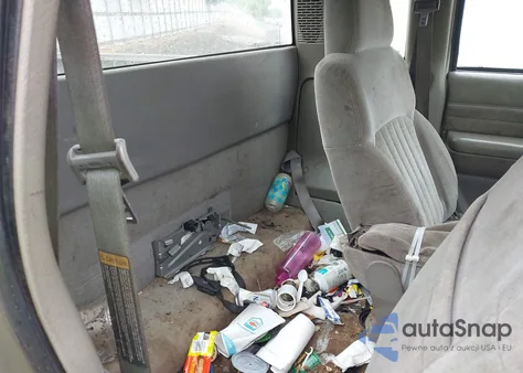 1998 Chevrolet S-10 Ls Fleetside from USA, damaged, VIN 1GCCS19X8W8224155